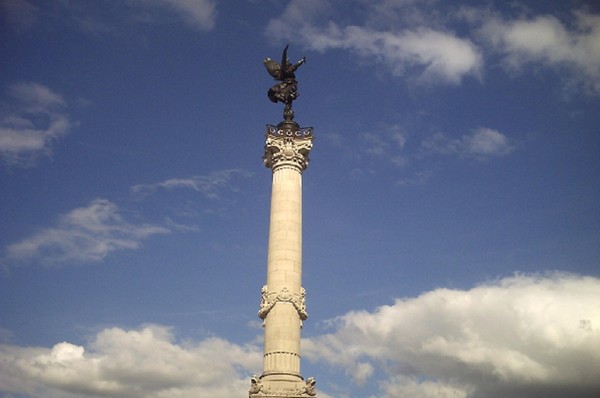 BORDEAUX - HAUT DU MONUMENT AUX GIRONDINS